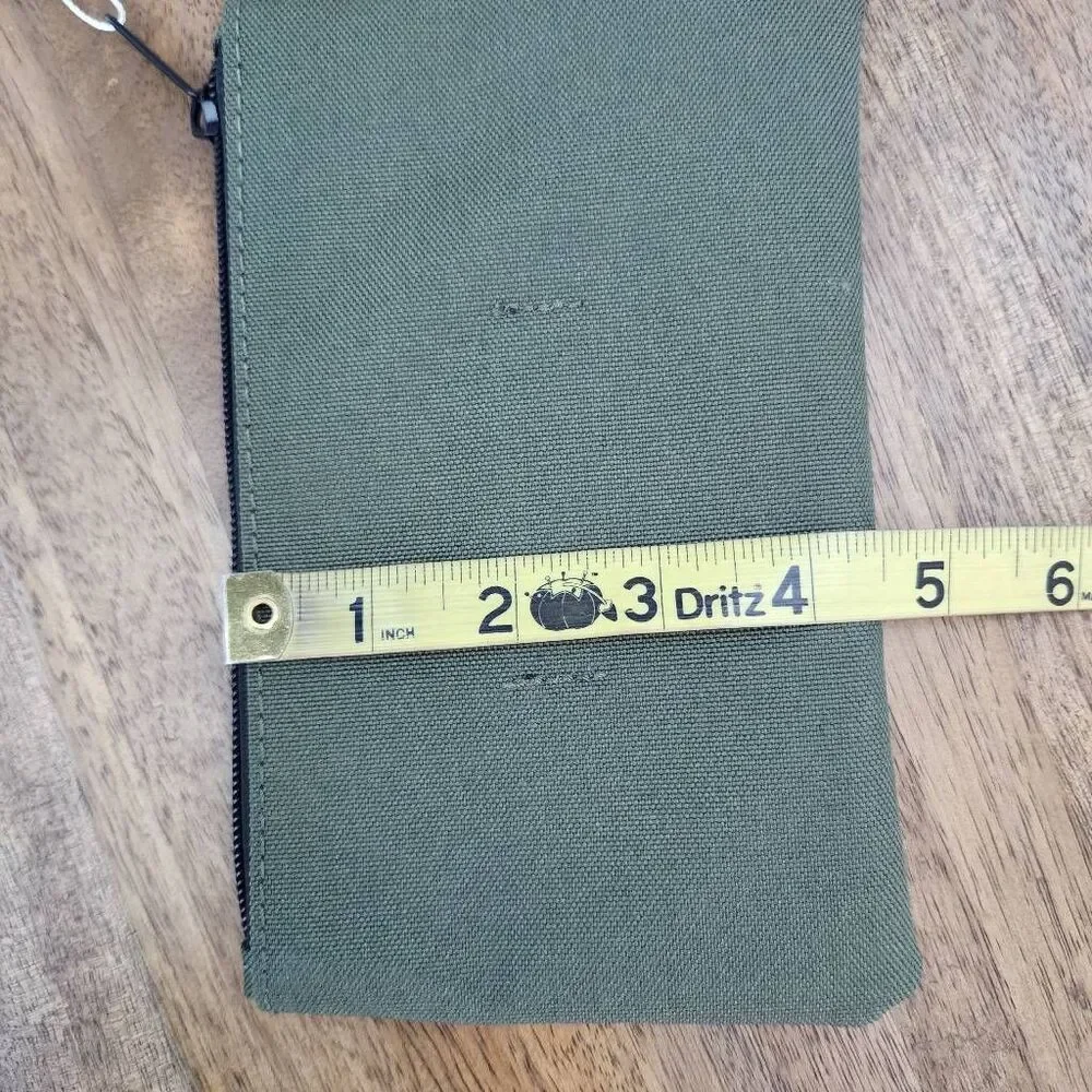 Free People Movement Green Phone Sling NWT FP Movement Green Phone Case